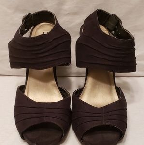 Y Not? Women' Black Suede Heels  (PM1)